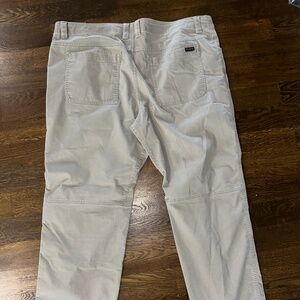 Columbia Sportswear Khaki Pants Womens Size 44W 32L